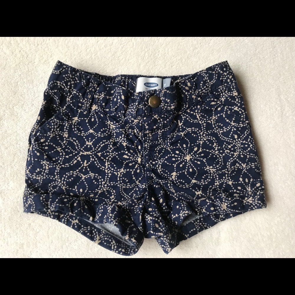 Old Navy print shorts